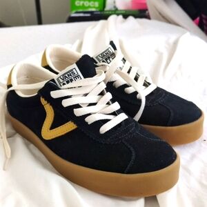 Vans Sports Low Gum Pop Black & Yellow
